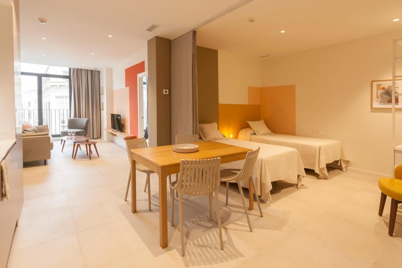 Apartamentos Malaga Premium - Calle Granada מראה חיצוני תמונה